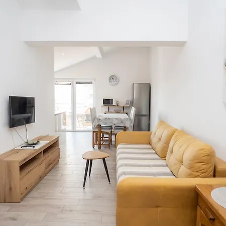 Apartment Apartments 