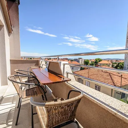 Apartment Apartments 